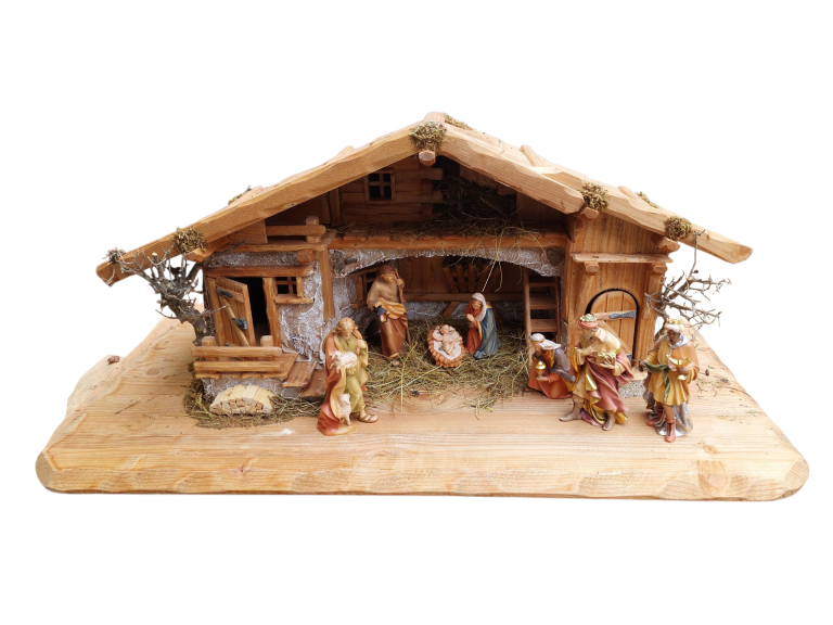 Heimatlicher Stall mit Figuren