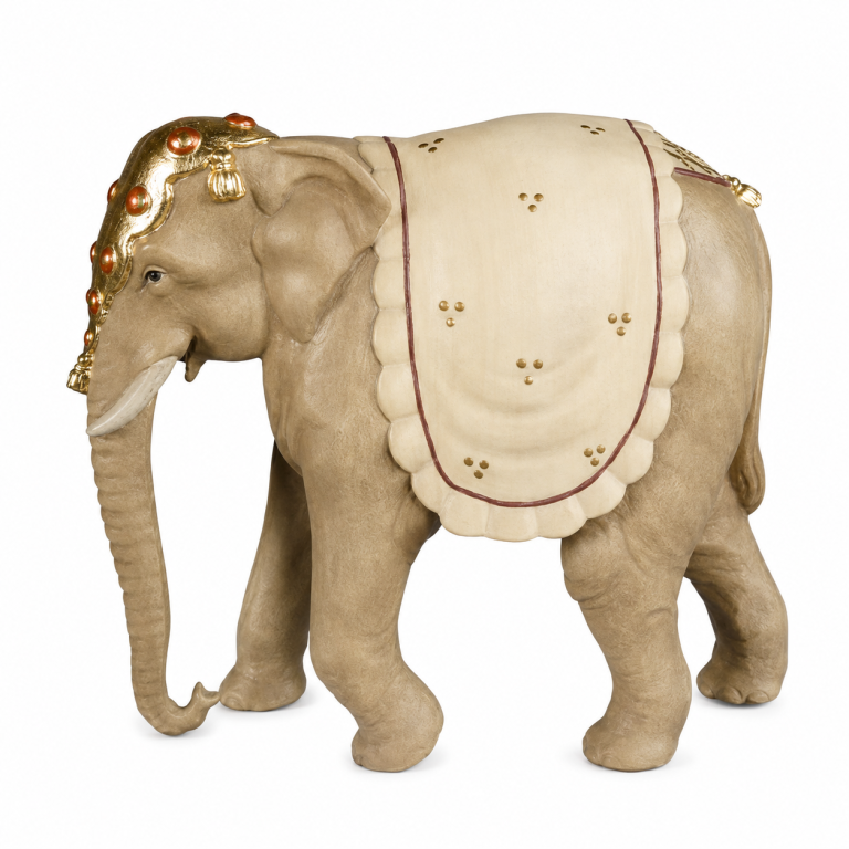 Elefant der Scholer Krippe als orientalische Krippenfigur