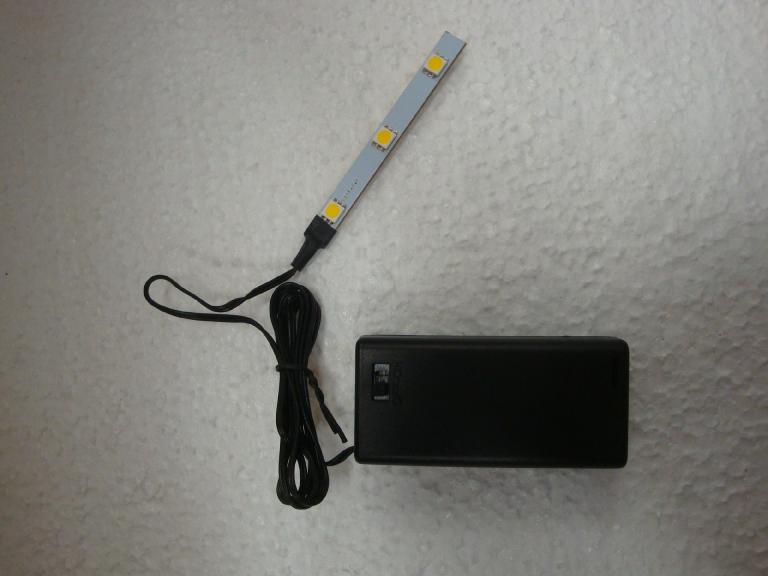 Batteriebox mit 3er Led Leiste