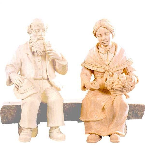 Oma sitzend R.K. -Natur-Zirbenholz-jpeg